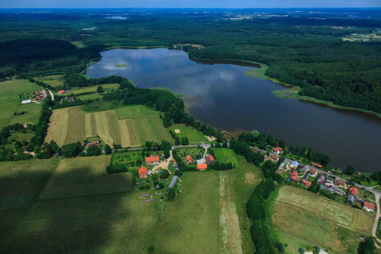 Rezydencja Pod Taborskimi Sosnami Ukta Esterno foto